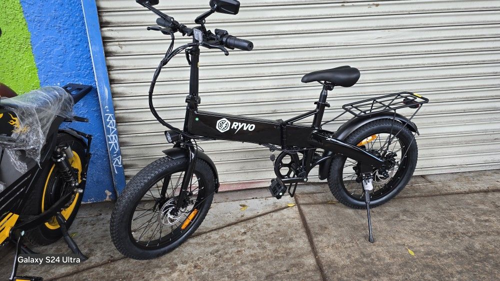 RYVO FOLDING ELECTRIC BIKE 750W MOTOR -26MPH-40MILES RANGE
