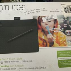 Intuos tablet and creative pen