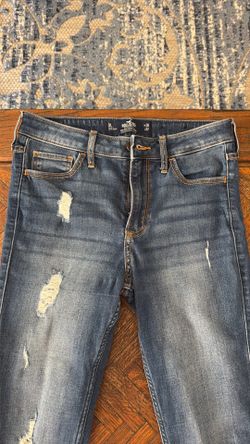 Women’s Hollister jeans 3L (w26L32) $15