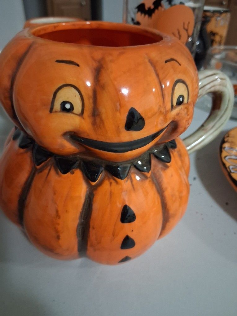 Assorted Halloween Ceramic Dish Wear