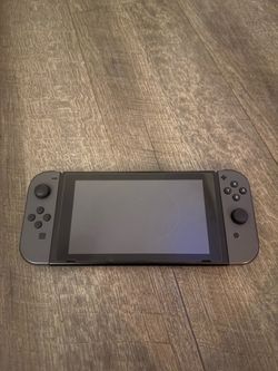 Nintendo Switch V2 – Gray