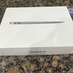 MacBook Air 13.3” Laptop - Apple M1 chip - 8 GB Memory - 256 GB SSD - Space Gray