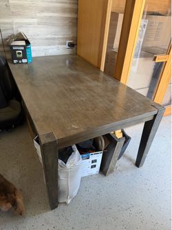 Dining table free