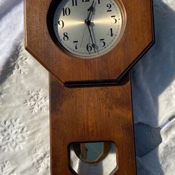 ‘80s Vintage Wood Wall Clock