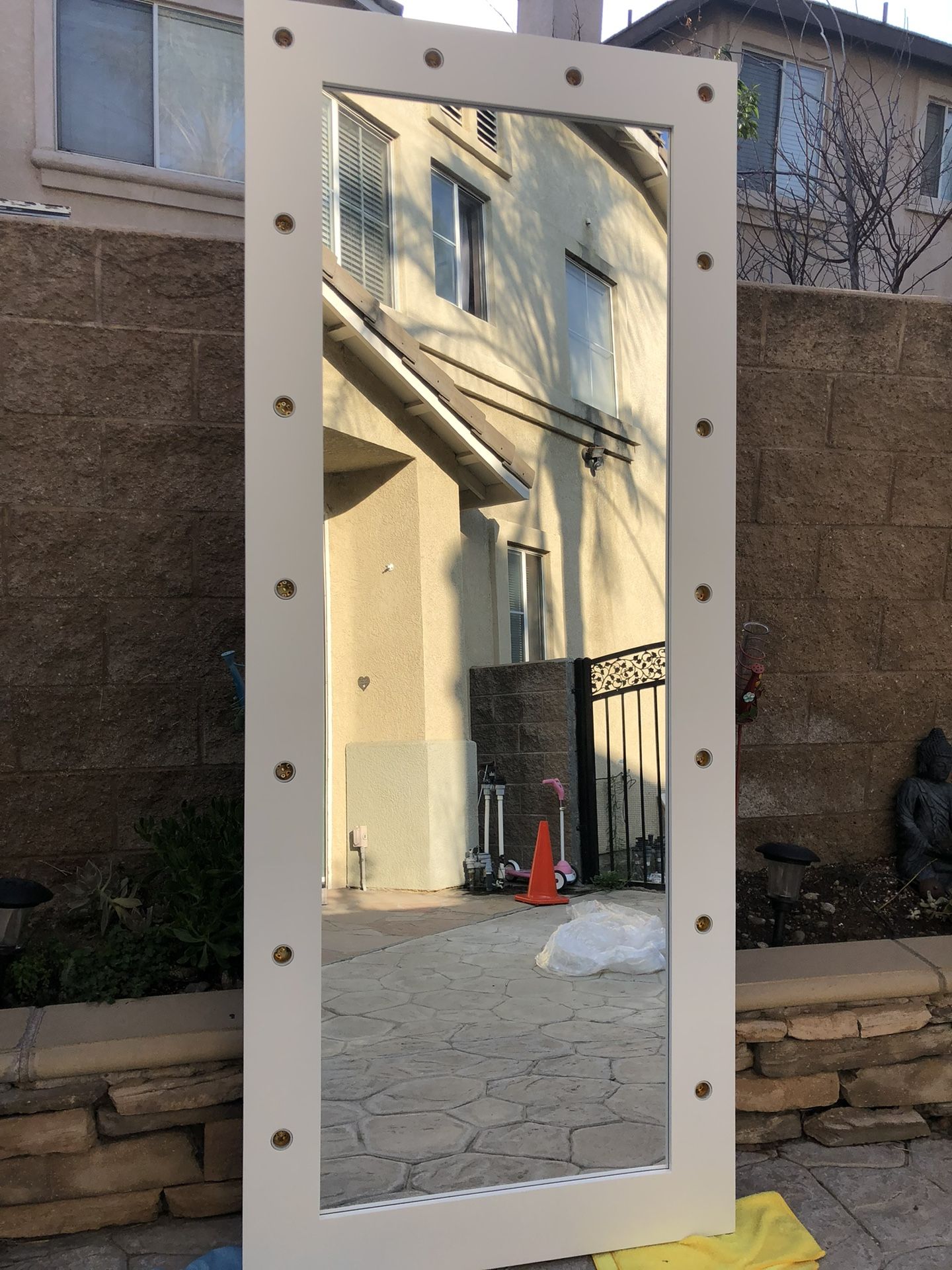 New Hollywood Mirror 85x35 Lights Included