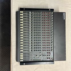 Mackie CR1604VLZ Mixer (unpowered)