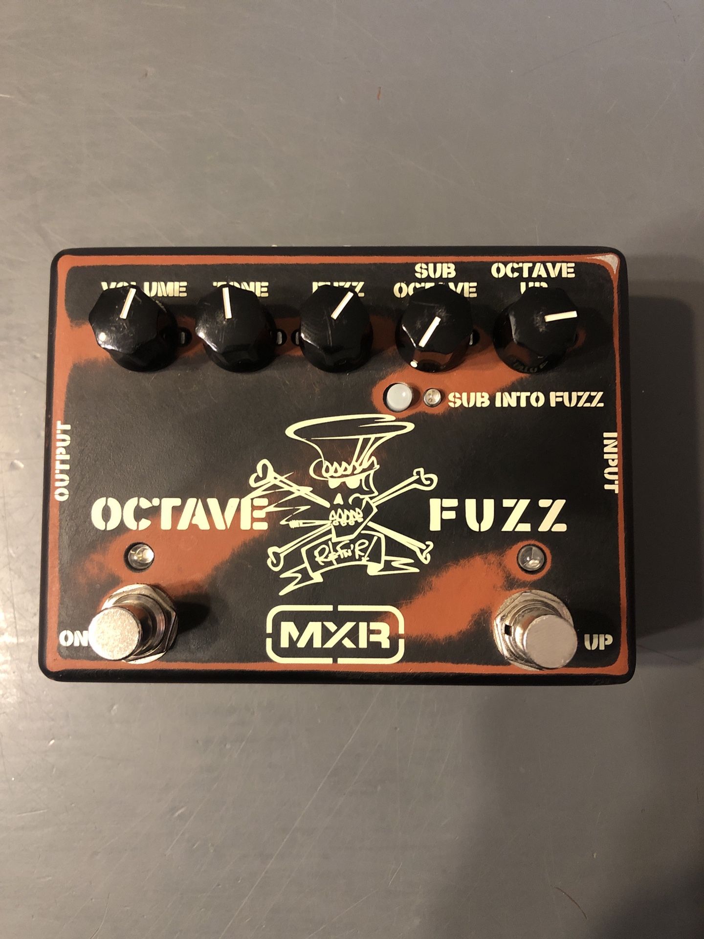 slashes octave fuzz pedal