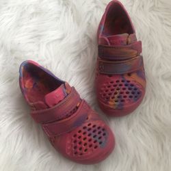 Sketchers size 8 toddler girl shoes