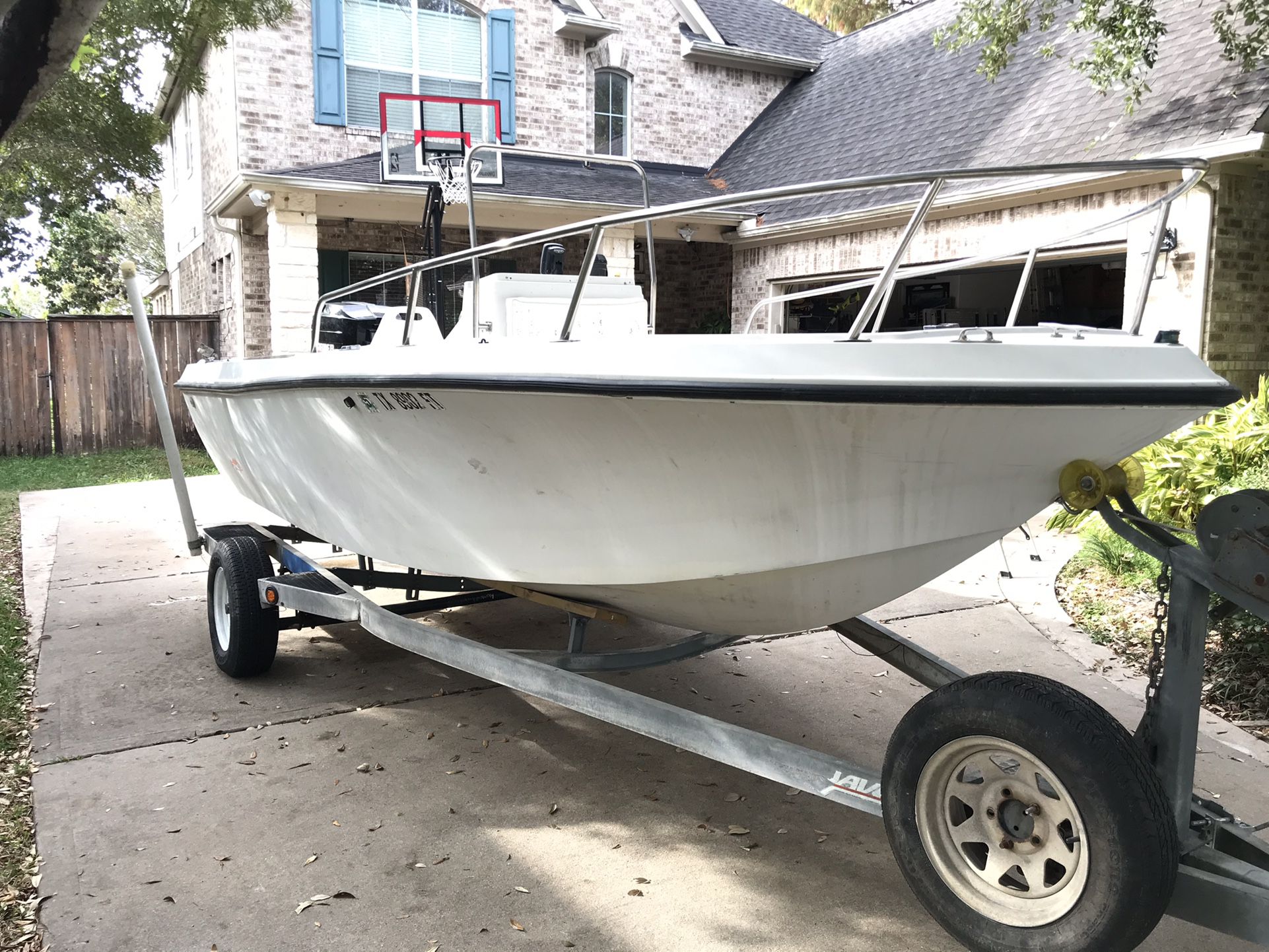 18ft. Javelin Center Console and 175 hp Mariner Motor Water Ready