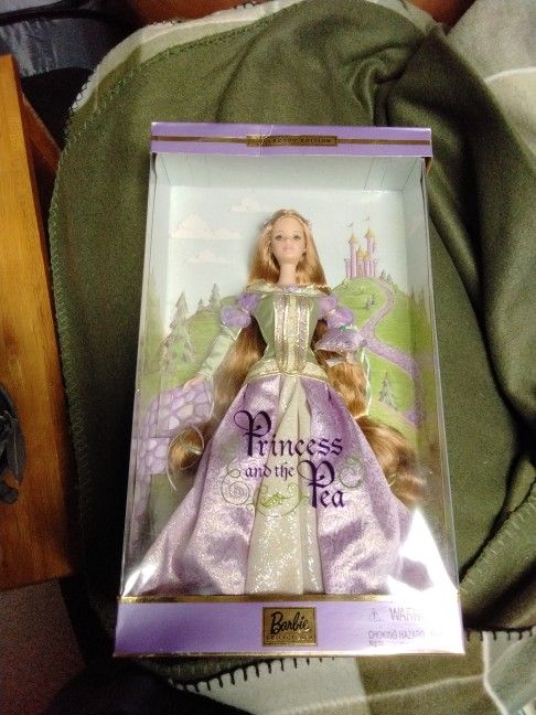 Princess and the Pea Barbie 2000