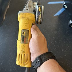 Dewalt 4.5” angle grinder