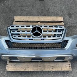 08-11 MERCEDES W164 ML450 ML350 ML500 FRONT BUMPER COVER GRILL ASSEMBLY OEM