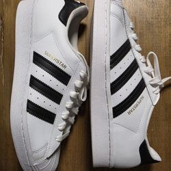 👟 Adidas Superstar Shoes – Men’s Size 7.5 👟
