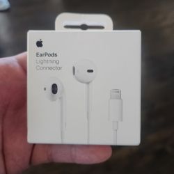 Apple EarPods Headphones with Lightning Connector (A97)