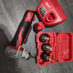 Expansión Tool MILWAUKEE  Plomeria