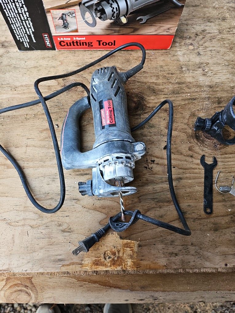 Craftsman Curting Tool