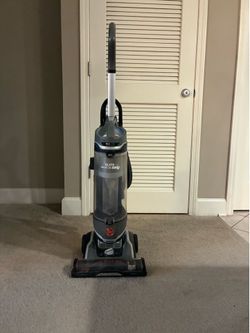 Hoover MaxLife Elite Swivel XL Pet Vacuum Cleaner - Excellent Condition