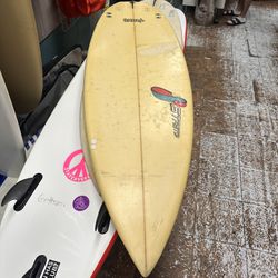 Stretch 5”11 Surfboard 
