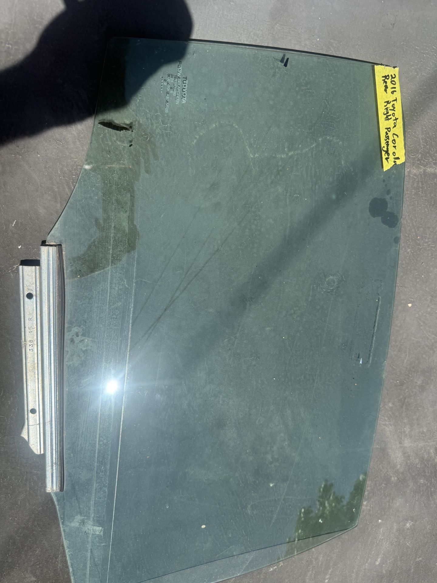 2014 2015 2016 2017 2018 Toyota Corolla Rear Right Passenger Windshield