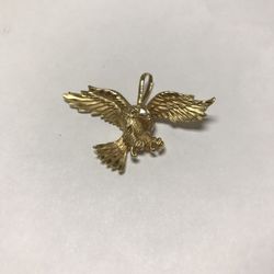 14 Karat Yellow Gold Eagle Pendant 