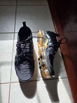Nike Air Vapor Max Plus - Gold/Black - Size 11