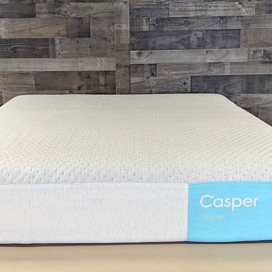 Casper Snow Memory Foam King Mattress (Free Delivery)