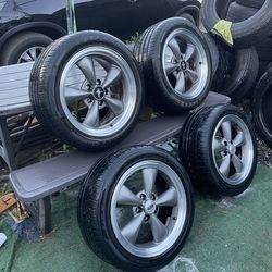 Set for Mustang 245/45R17