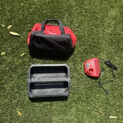 New Small Milwaukee Bag And Charger  And Packout Tray