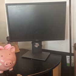 2 Dell 22 Monitors + Keyboard, Mouse And Tower 