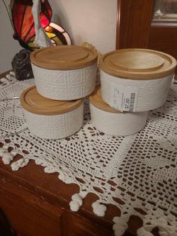 Cute ceramic containers for bathroom, bedroom or Kitchen 