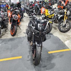 2017 Yamaha FZ-10