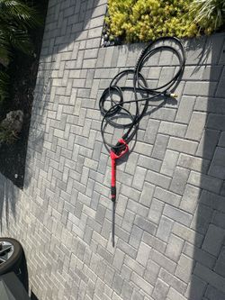 Pressure gun and hose