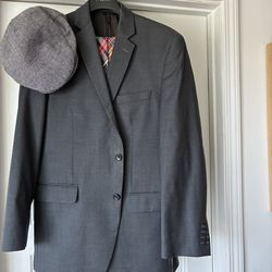 Men’s Dark Grey 42R Suit