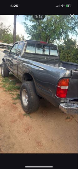 Toyota Tacoma prerunner