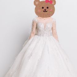 Wedding dress 