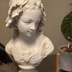 Fortunoff Decorative Bust – Vintage Style Classic Sculpture