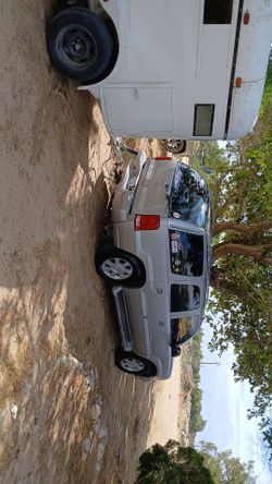 2004 Cadillac Escalade with 18" stock rims