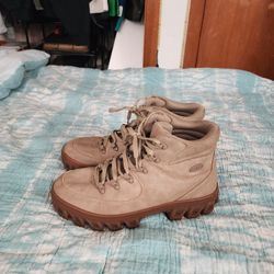 Size 11 Lugz Boots