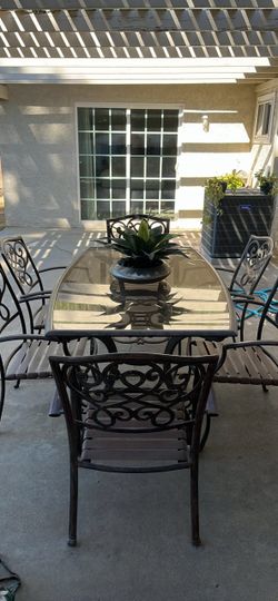 Patio table