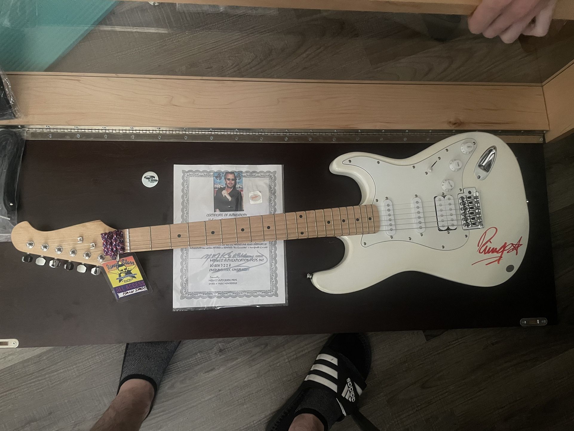 Ringo Star Sign Guitar