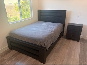 Queen Size Bedroom Set
