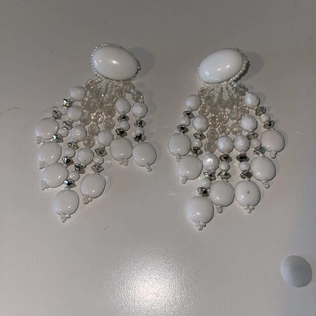Women’s Vintage White Beaded Chandelier Fashion Jewelry Earrings, Size 4 In