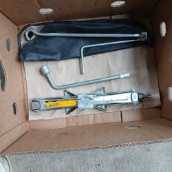 Toyota Rav4 Scissors Travel Jack 2000 Pounds 