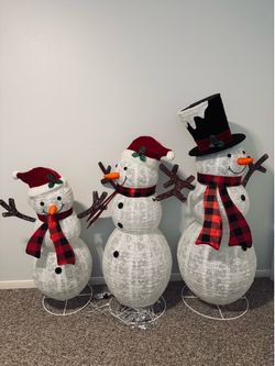 Snowman Family 520 LED lights