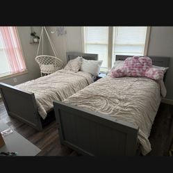 Solid Wood Twin Beds 