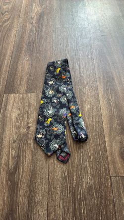 Vintage Looney Tunes Bugs Bunny Daffy Duck Taz Tweety Sylvester Roadrunner Wil E Coyote Paisley Necktie 100% Polyester Made in USA