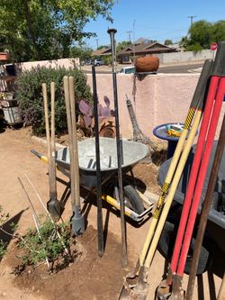 Post Hole 🕳️ Digger’s. And Digging Bars