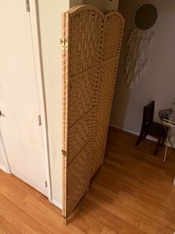 Room divider