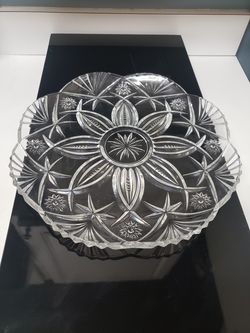 Thick scalloped glass platter tray