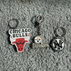 NBA NFL MLB Keychain